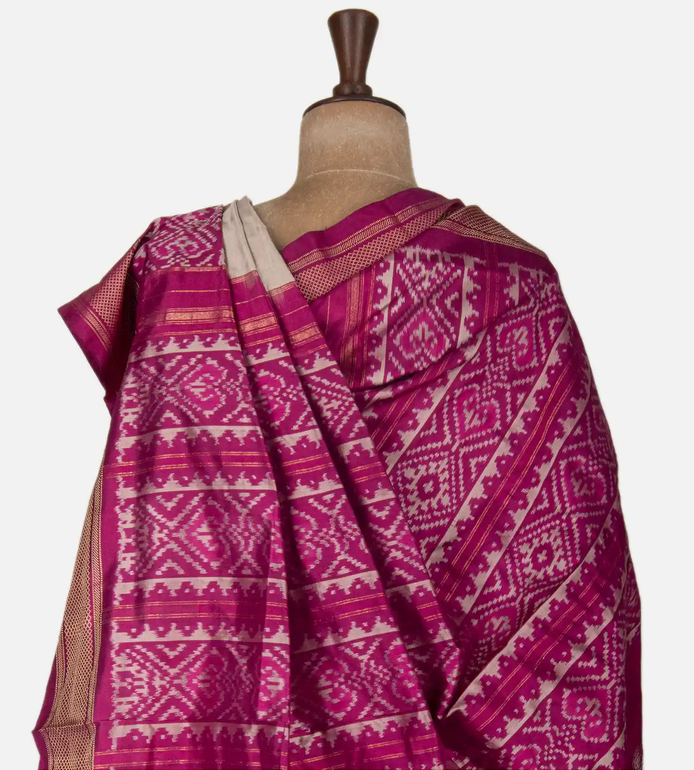 light-beige-ikkat-silk-saree-d04102013-c