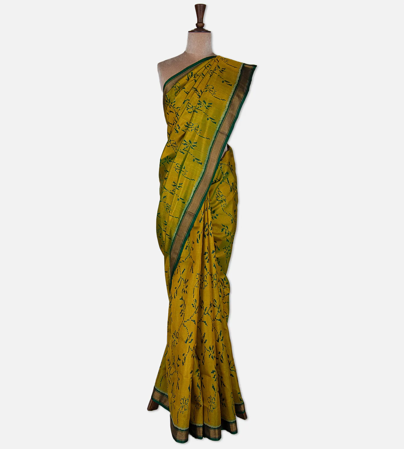gold-colour-patola-silk-saree-d0410233-b