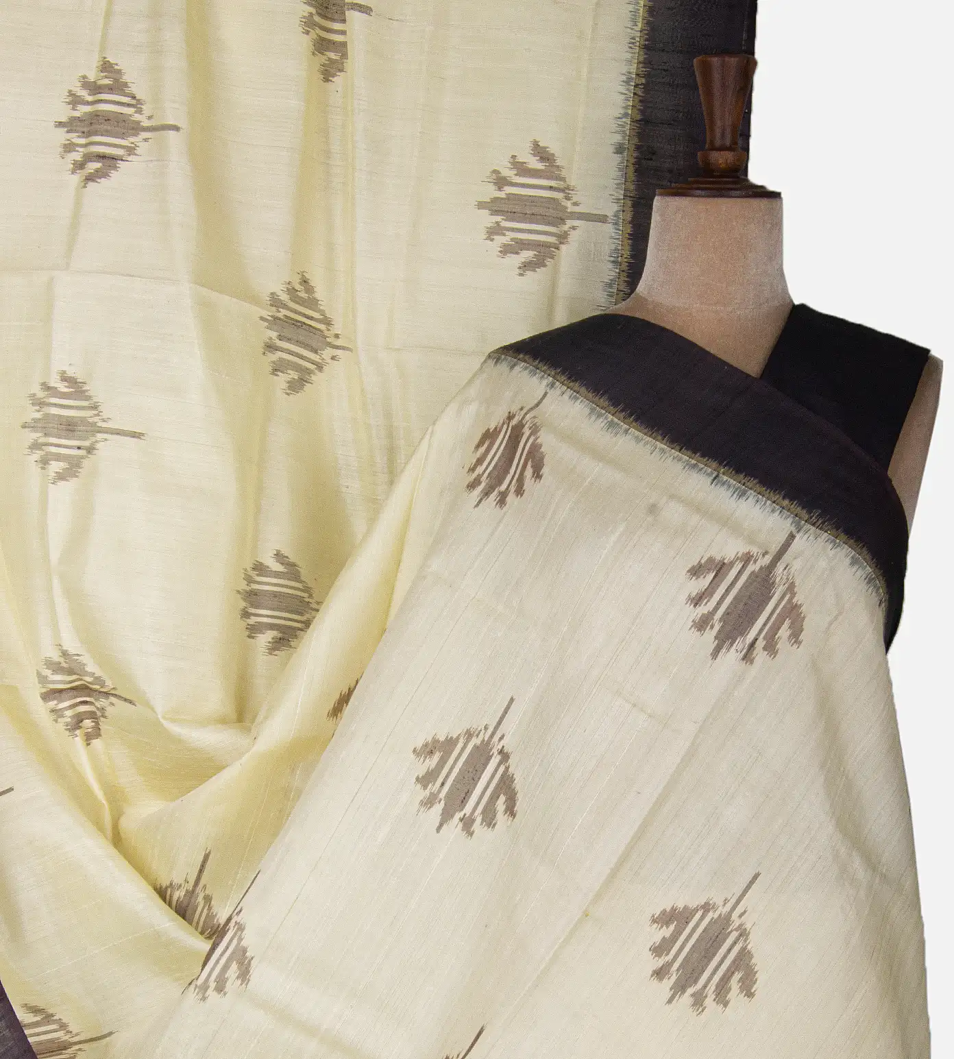 off-white-patola-silk-saree-d04101245-a