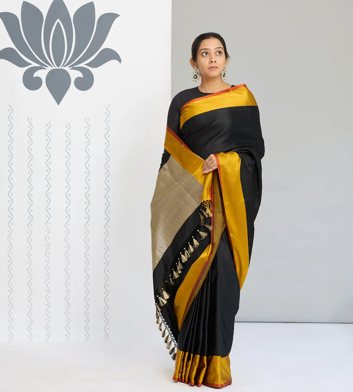 black-kattan-silk-saree-d04102597-d