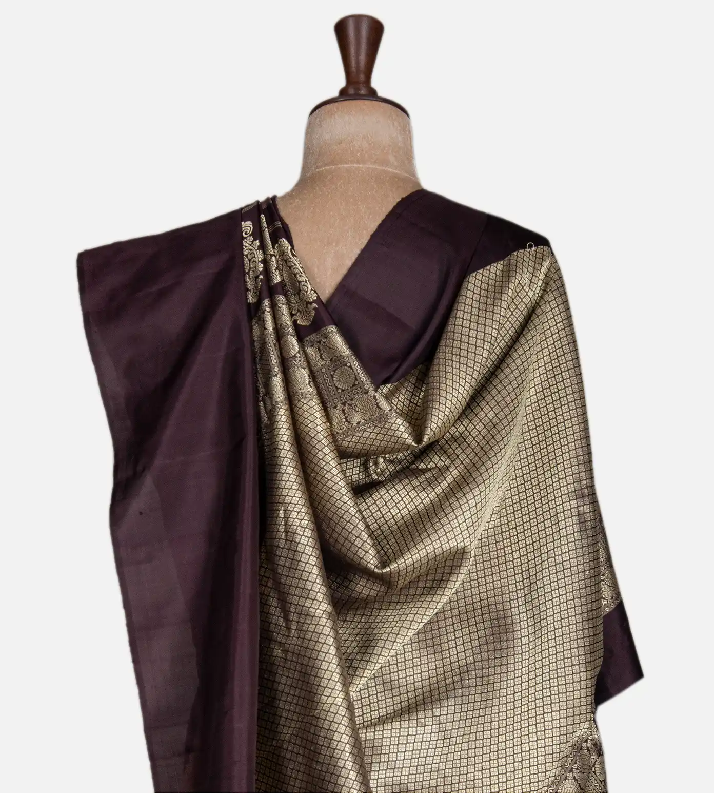 light-peach-gadwal-silk-saree-d0188990-c