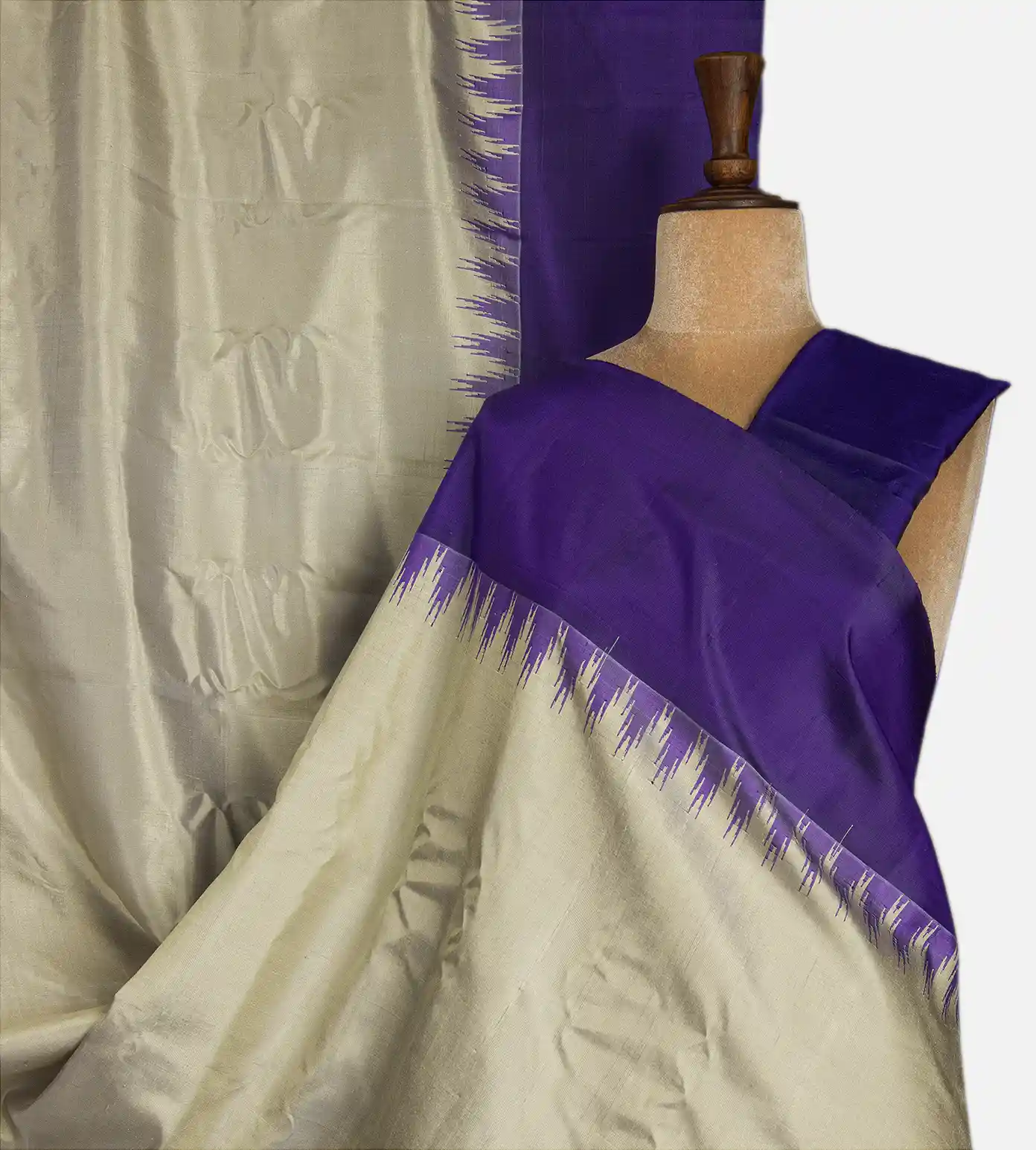 light-grey-gadwal-silk-saree-d04101995-a