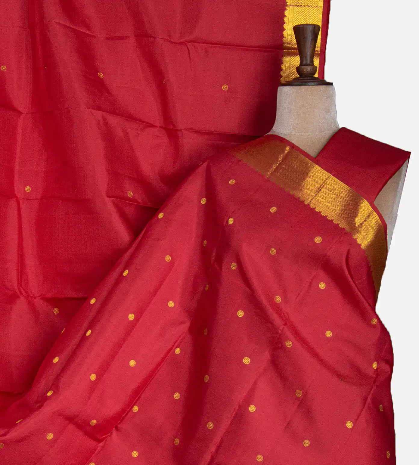 red-kanchipuram-silk-saree-d0397207-a