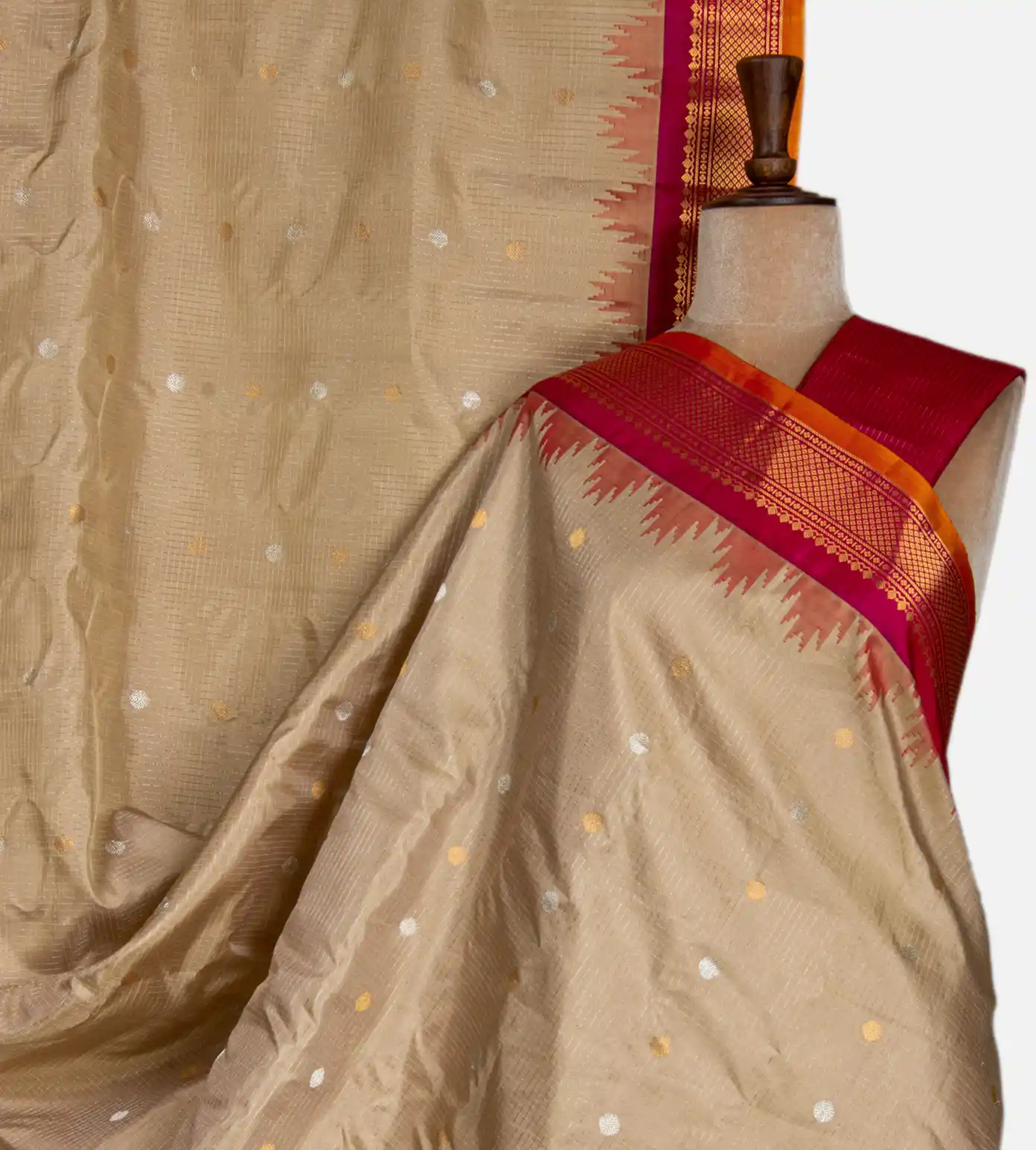light-beige-gadwal-silk-saree-d05104004-a