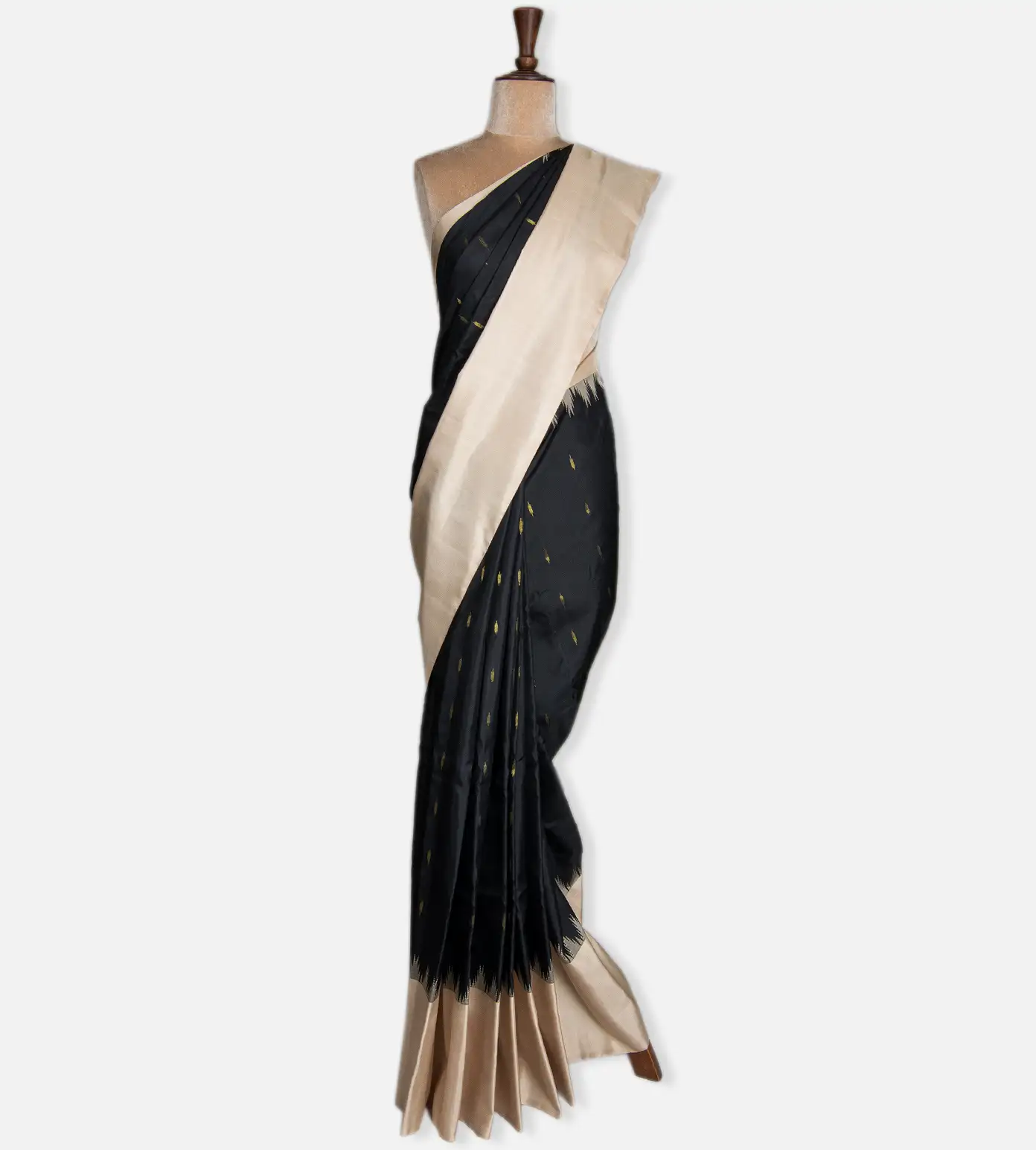 black-gadwal-silk-saree-d04101991-b