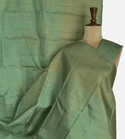 green-kanchipuram-silk-saree-d04101304-a