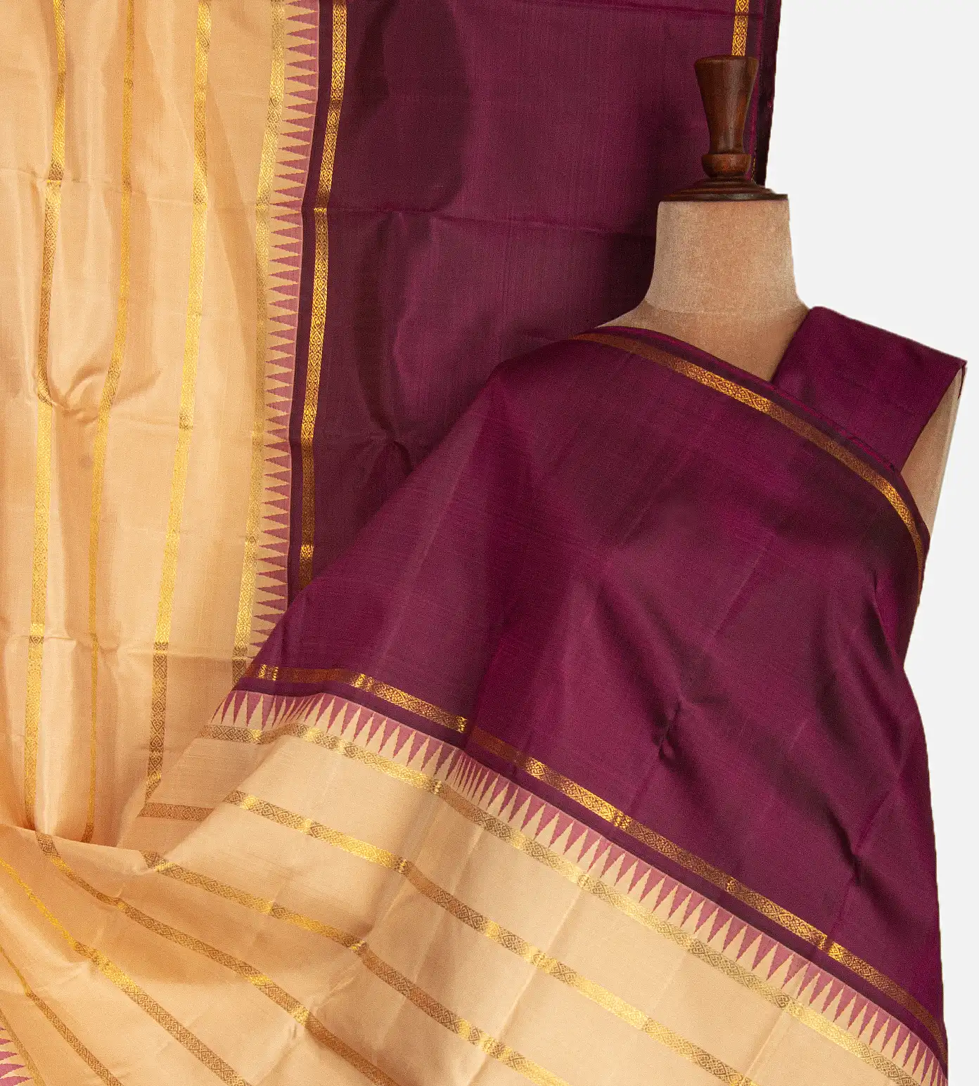 light-beige-kanchipuram-silk-saree-d0397112-a