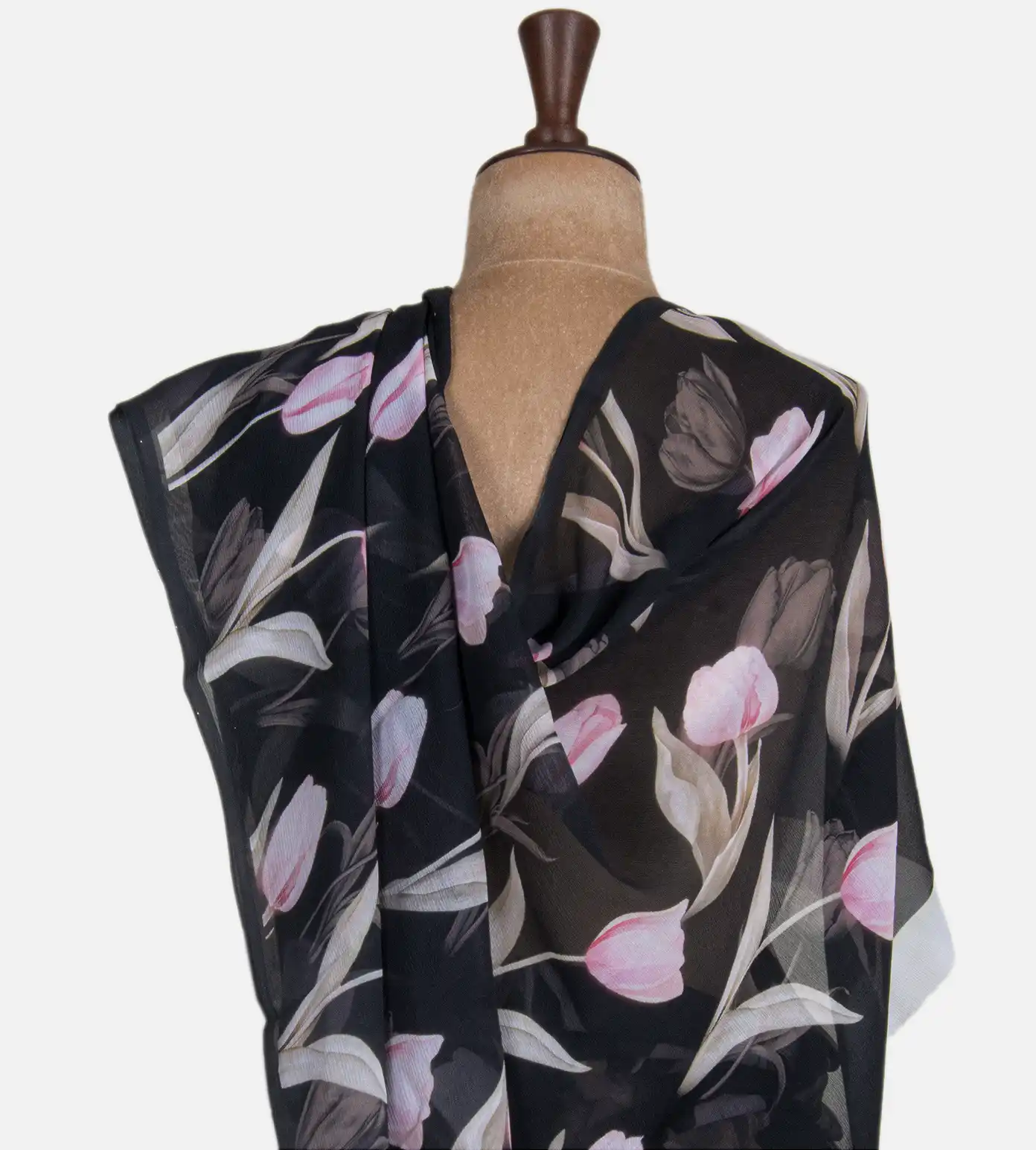 black-chiffon-saree-d05105666-c