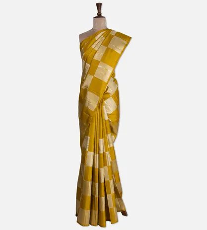yellow-kanchipuram-silk-saree-d05105480-b