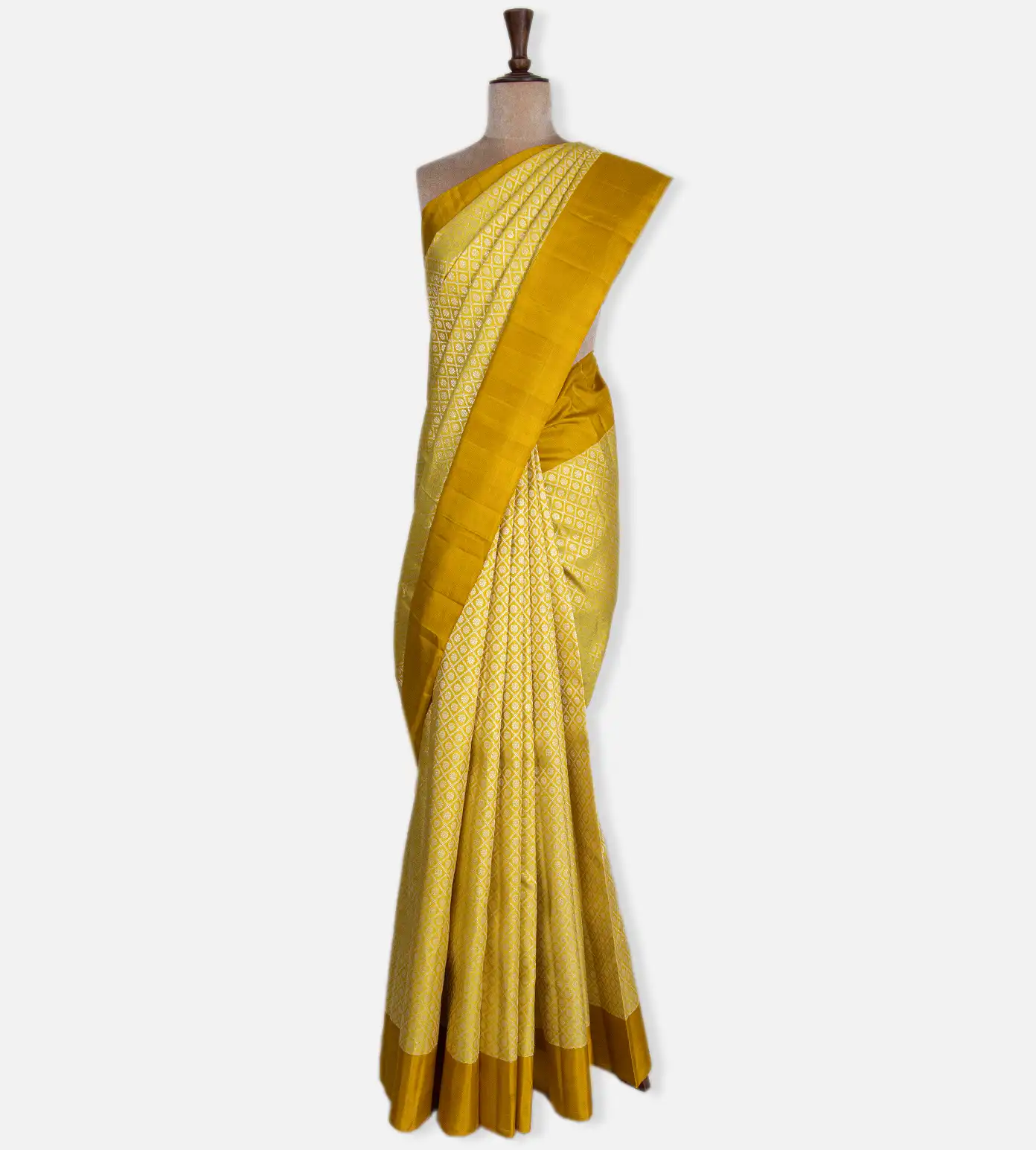 yellow-kanchipuram-silk-saree-d05106282-b
