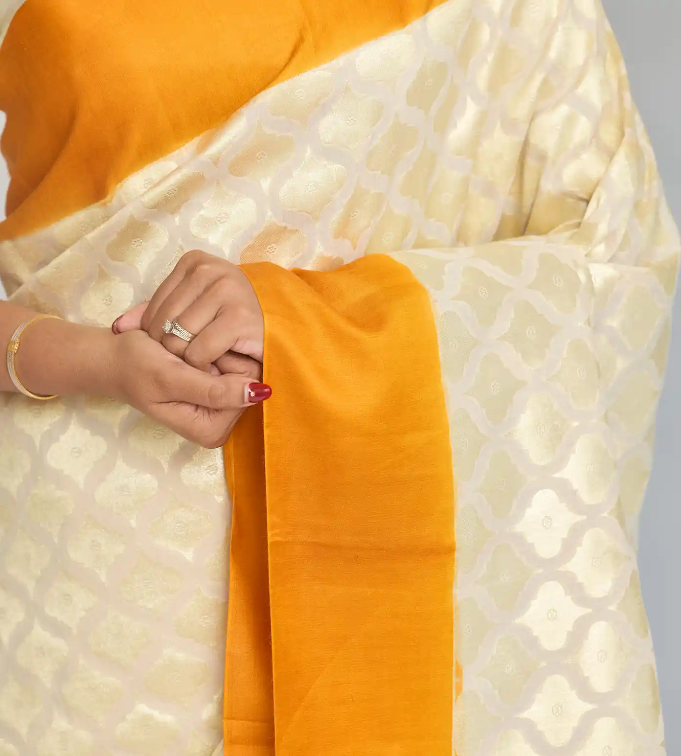 white-kattan-silk-saree-d04102619-c