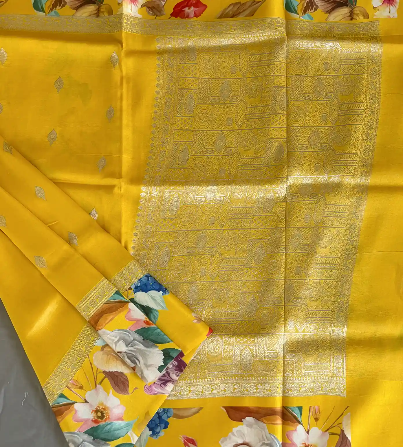yellow-kattan-silk-saree-d05106810-c