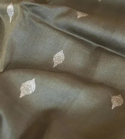 olive-green-kattan-silk-saree-d05106806-d