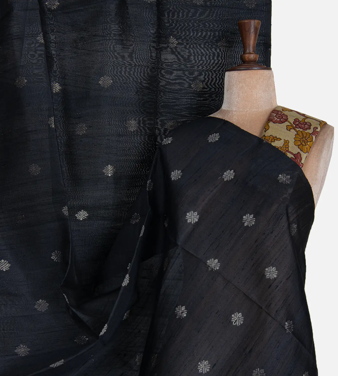 black-raw-silk-saree-d04102741-a