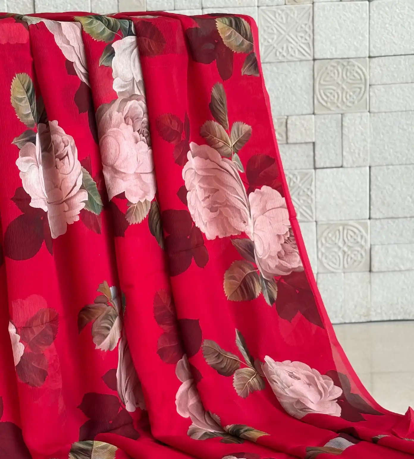 pink-chiffon-saree-d05105648-c