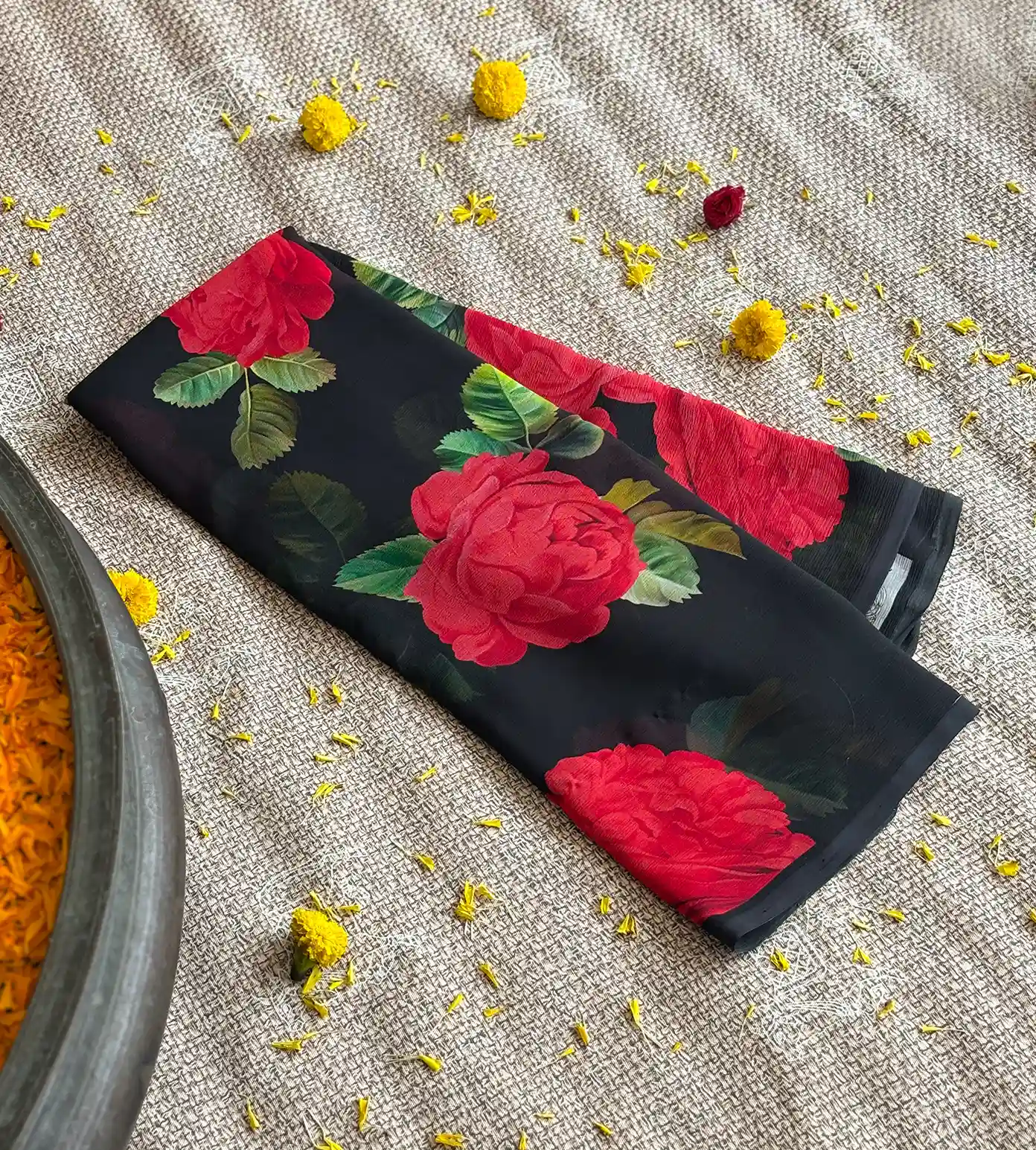 black-chiffon-saree-d05105649-a