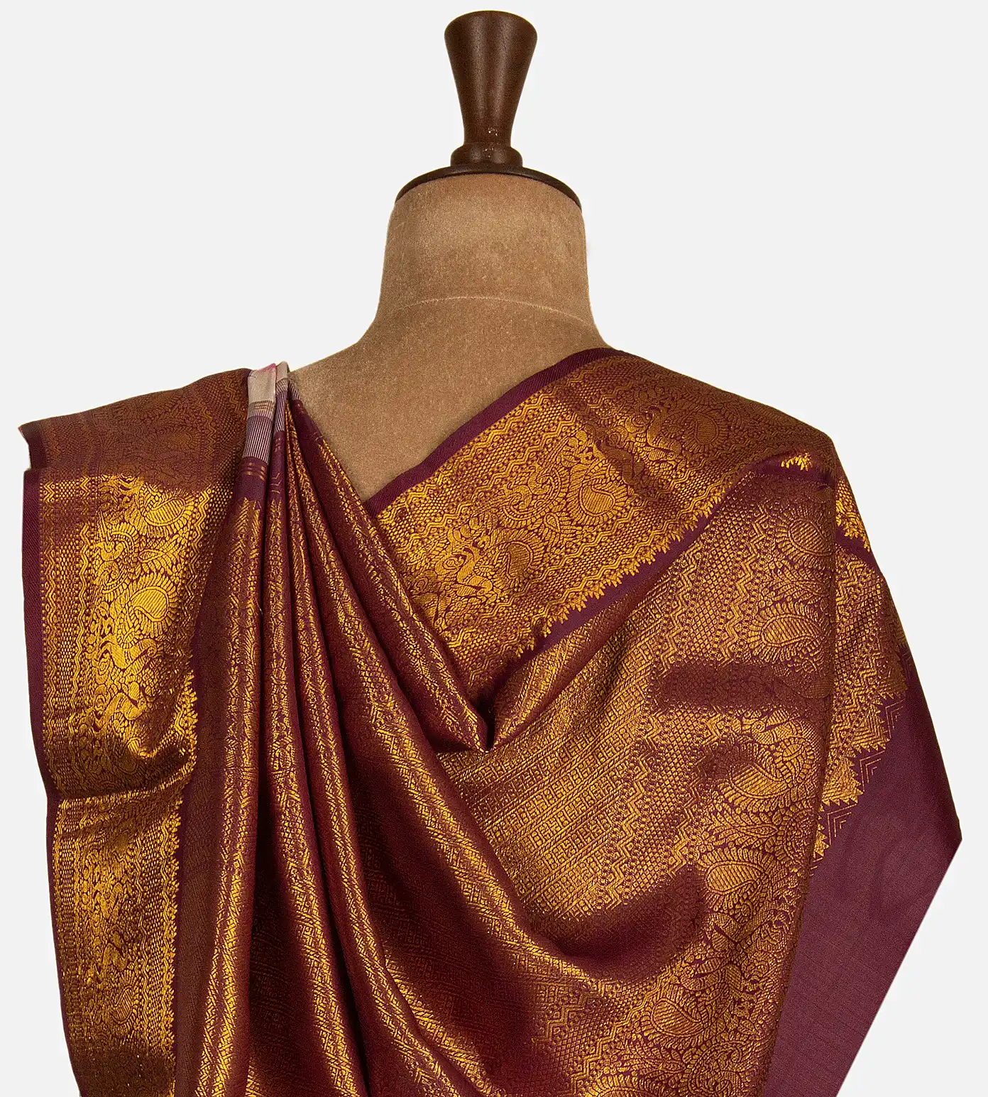 light-beige-kanchipuram-silk-saree-b1046902-c