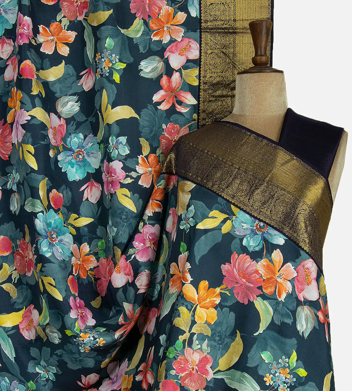 blue-kanchipuram-silk-saree-b1046315-a