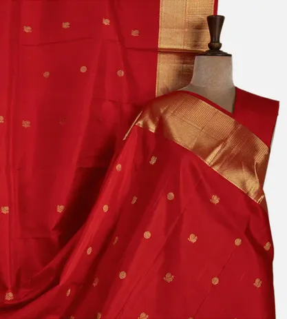 red-kanchipuram-silk-saree-d05103712-a