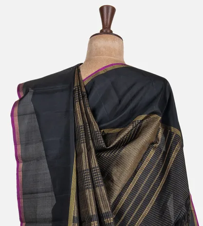 black-kanchipuram-silk-saree-d0397132-c