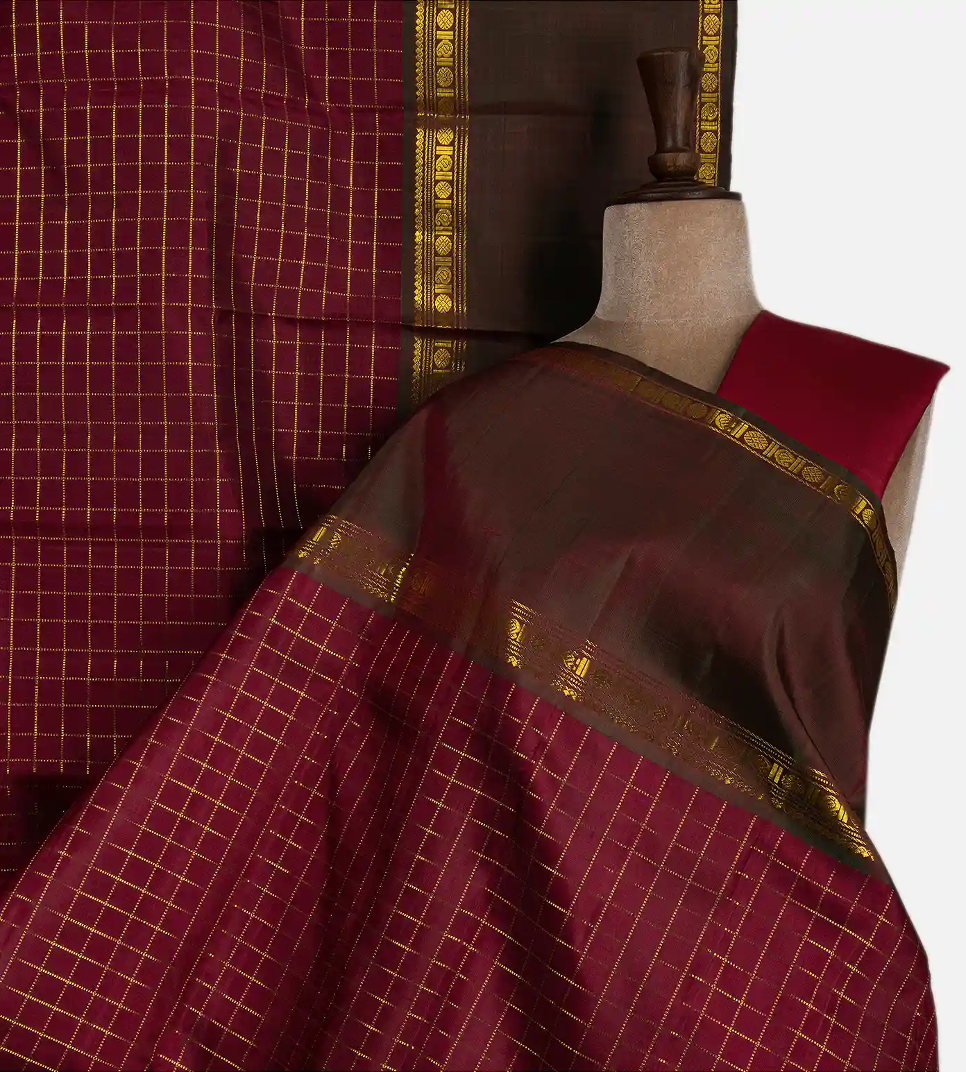 deep-red-kanchipuram-silk-saree-d06110192-a