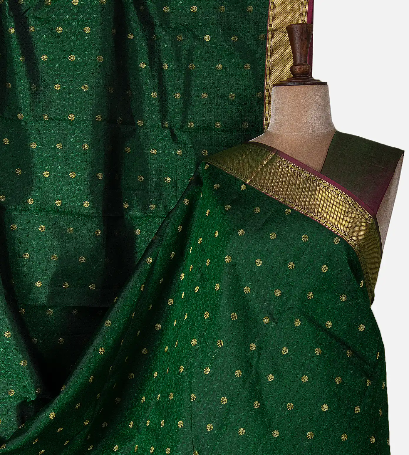 green-soft-silk-saree-d05105432-a