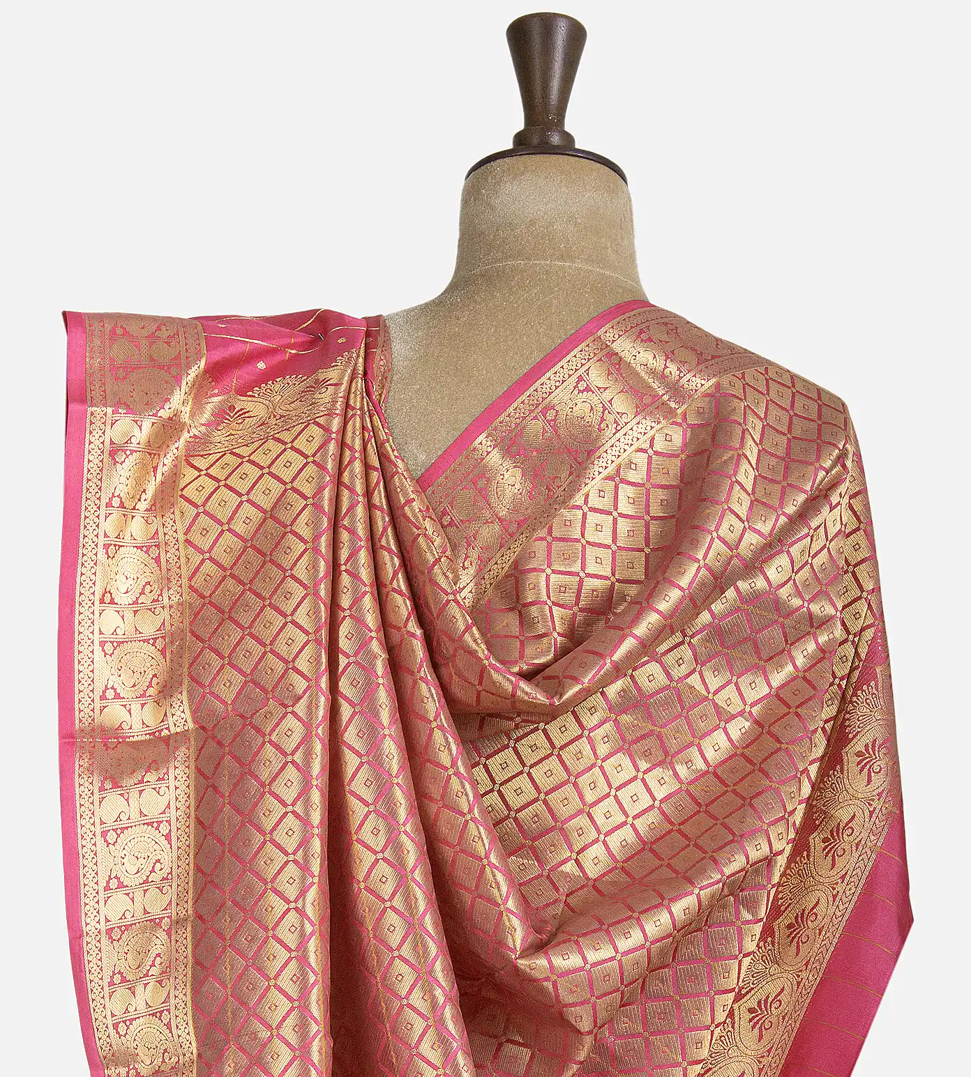 pink-soft-silk-saree-d06109449-c