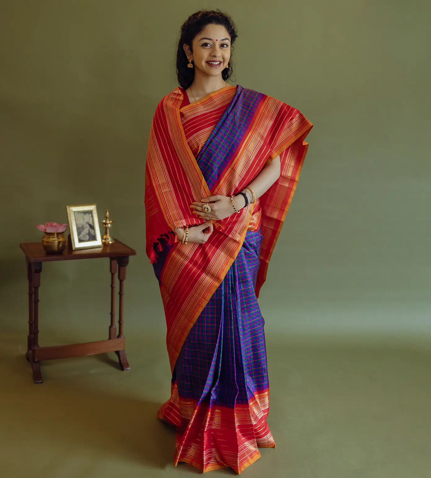 multicolur-kanchipuram-silk-saree-d0410527-b