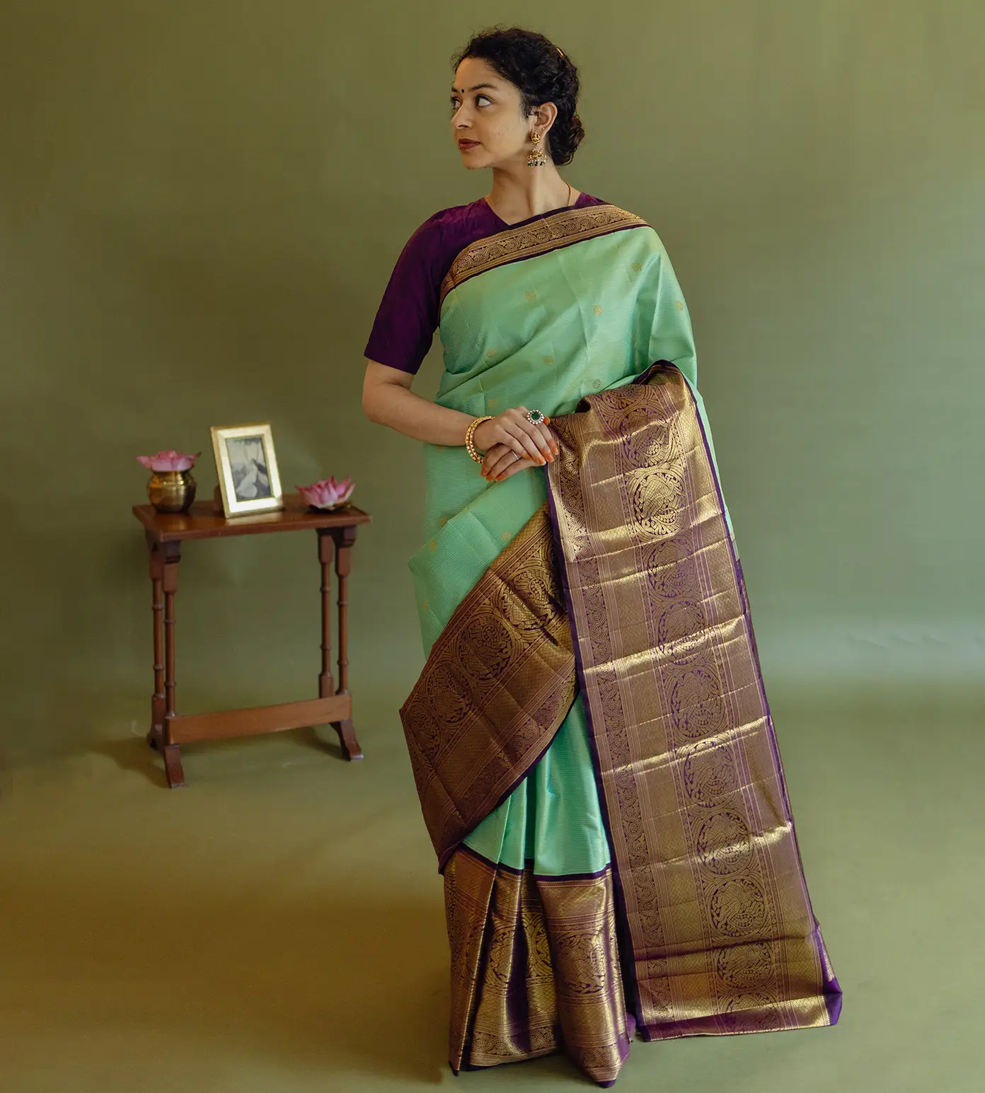 green-kanchipuram-silk-saree-d0397176-b