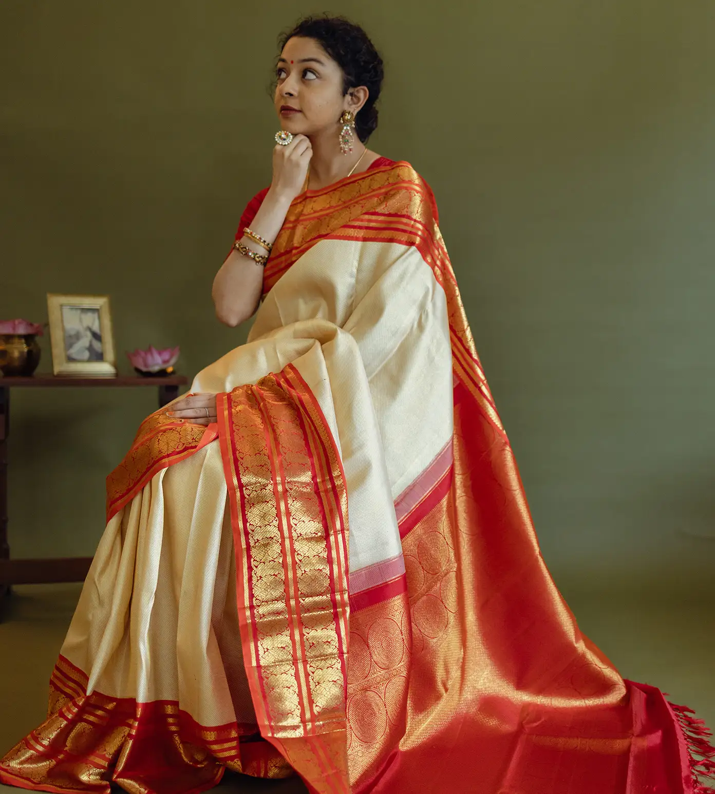 off-white-kanchipuram-silk-saree-d0398685-d