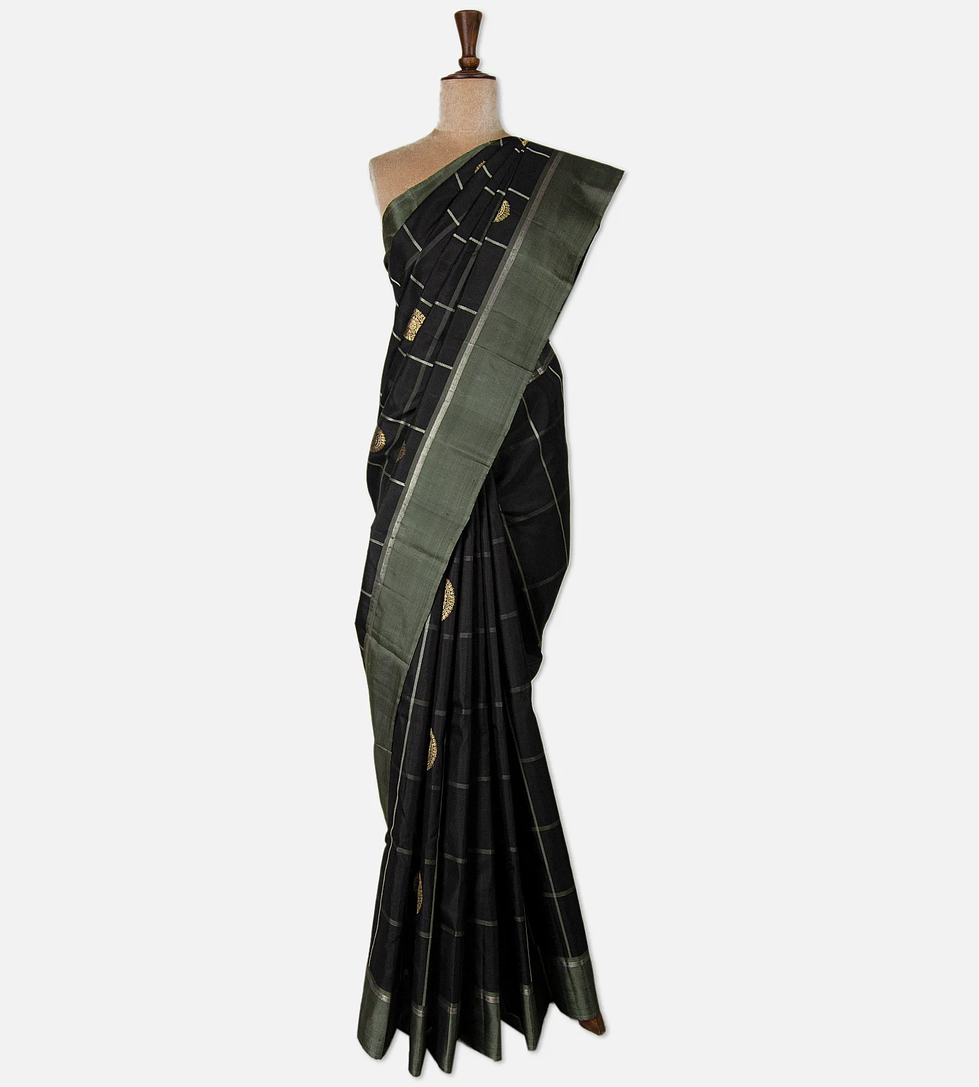 black-kanchipuram-silk-saree-d06110171-b