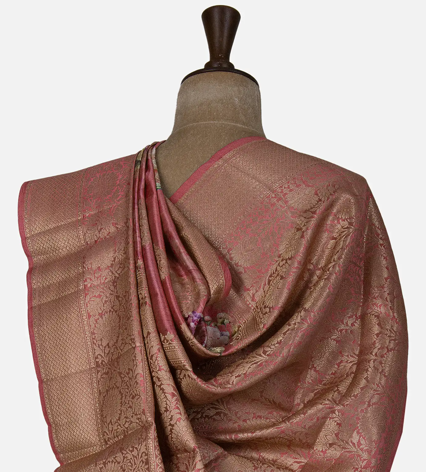 salmon-pink-chaniya-silk-saree-d0291994-c