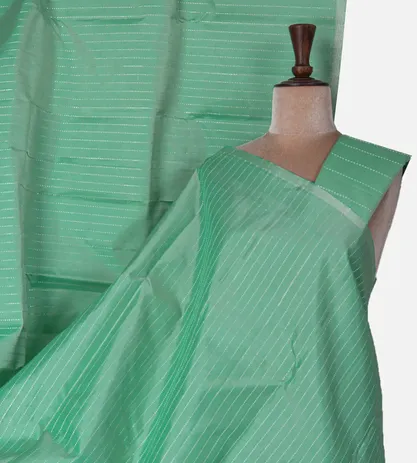 green-kanchipuram-silk-saree-d06110236-a