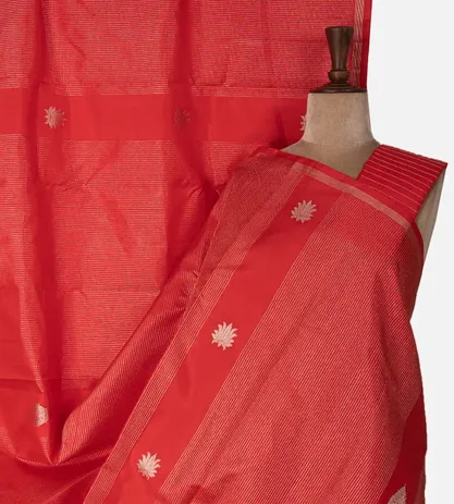 red-kanchipuram-silk-saree-d06109549-a
