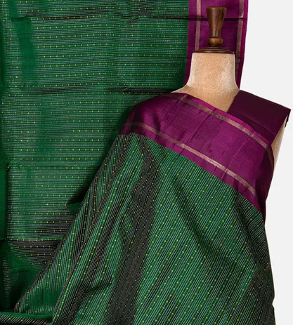 bottle-green-kanchipuram-silk-saree-d05106222-a