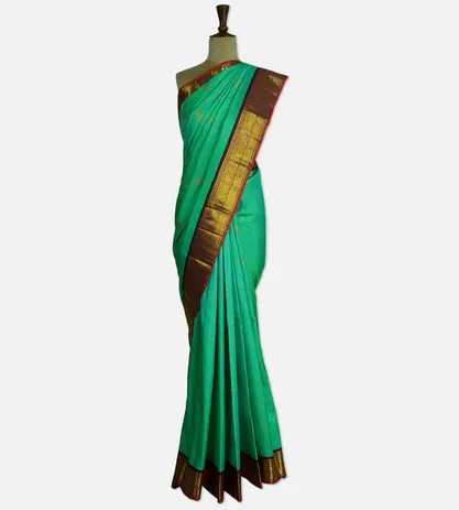 green-kanchipuram-silk-saree-d04101362-b
