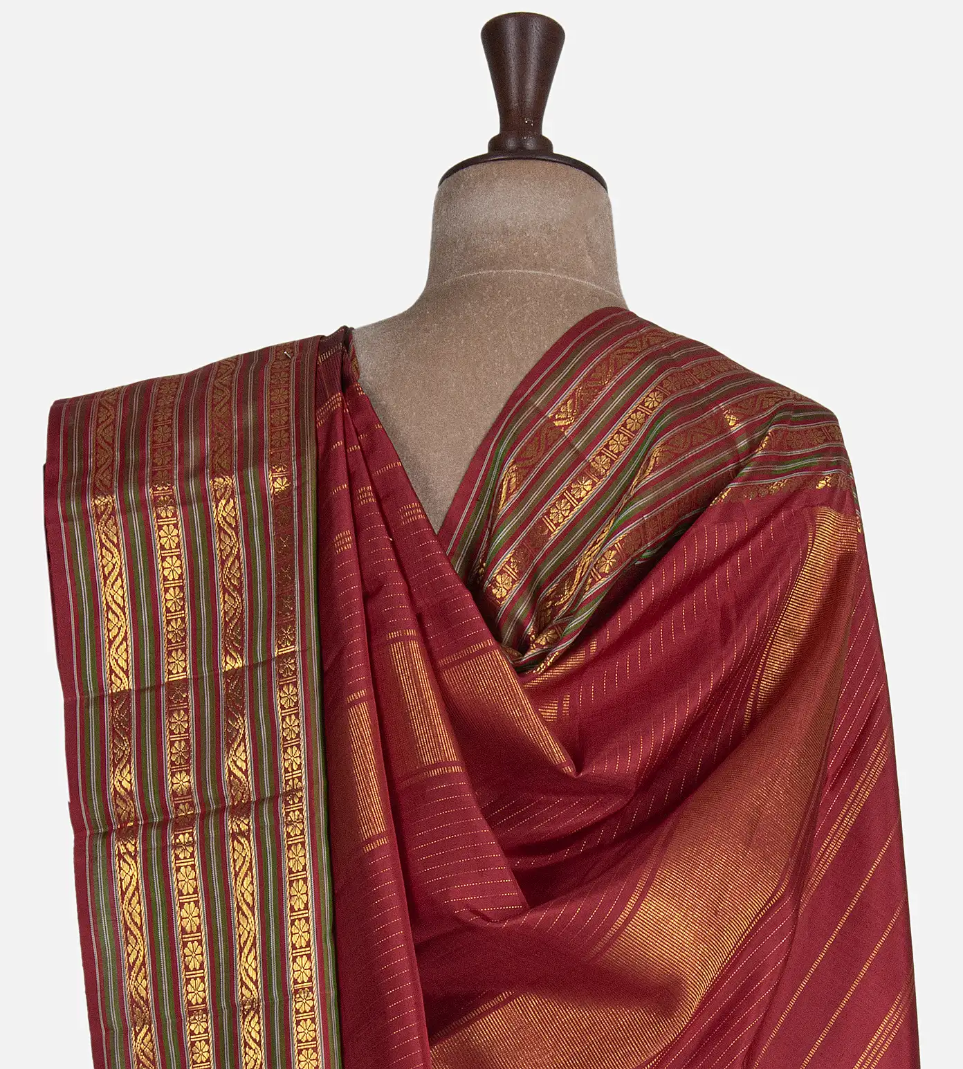 maroon-kanchipuram-silk-saree-d05106401-c