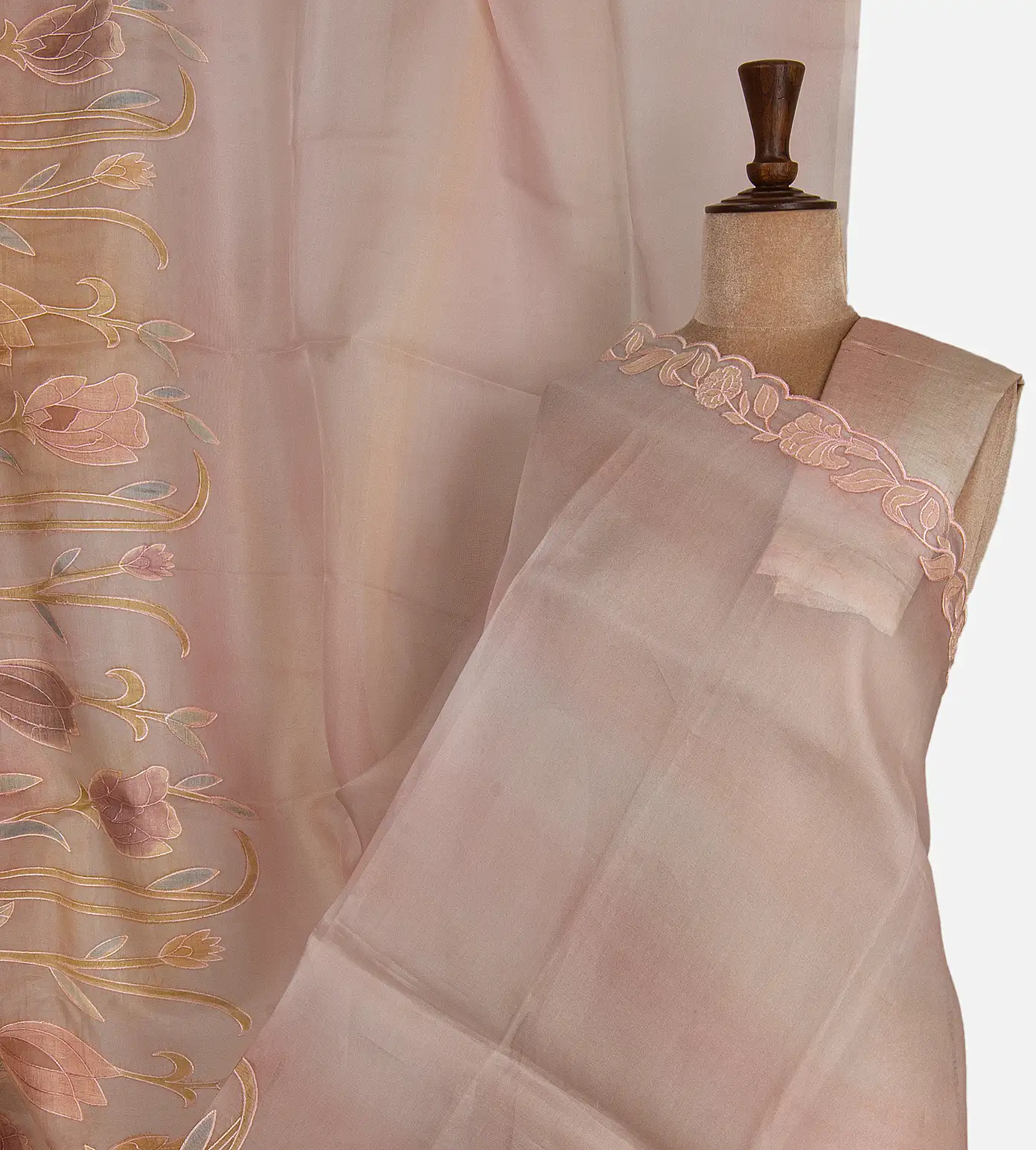 light-pink-organza-saree-with-applique-embroidery-d06110715-a