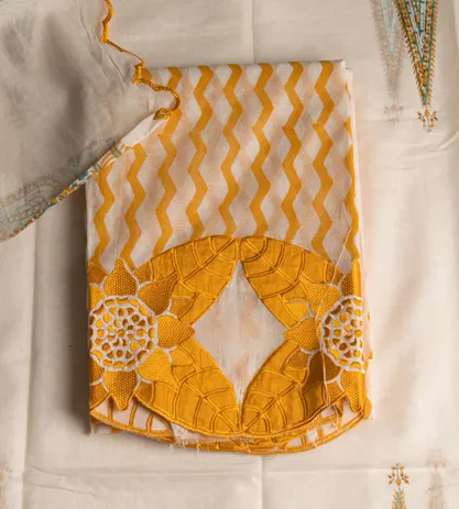 off-white-banarasi-cotton-salwar-d07112441-a