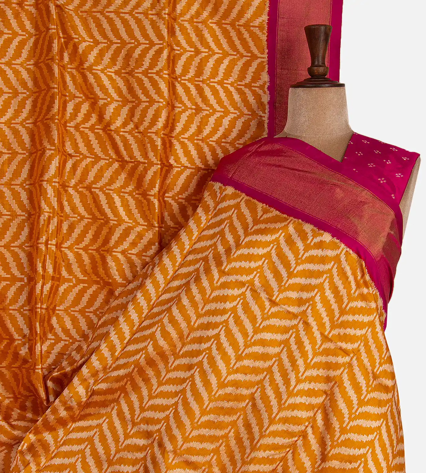 yellow-ikkat-silk-saree-d05103779-a