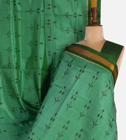 green-patola-silk-saree-d04101225-a