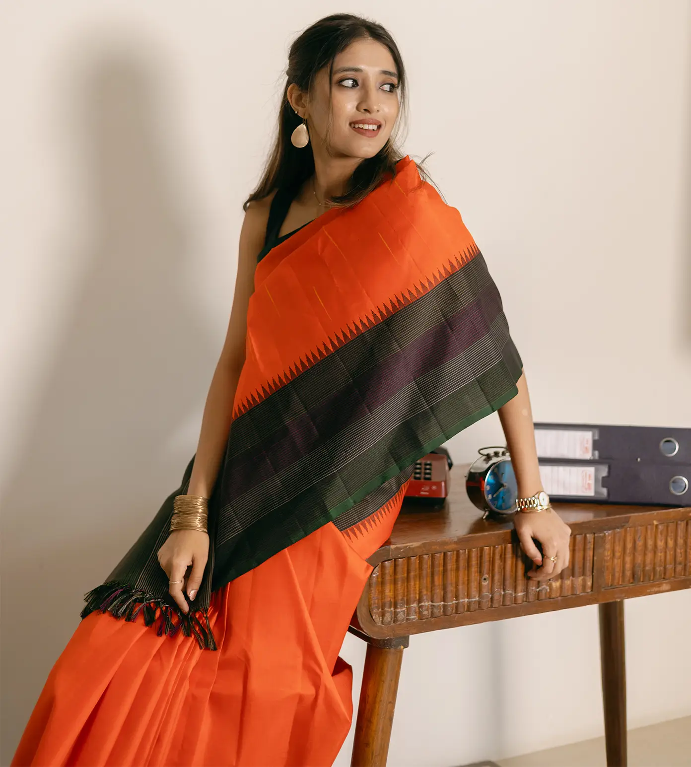 orange-kanchipuram-silk-saree-d08116153-d