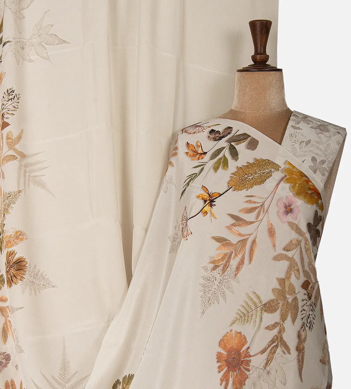 off-white-satin-crepe-saree-d08117141-a