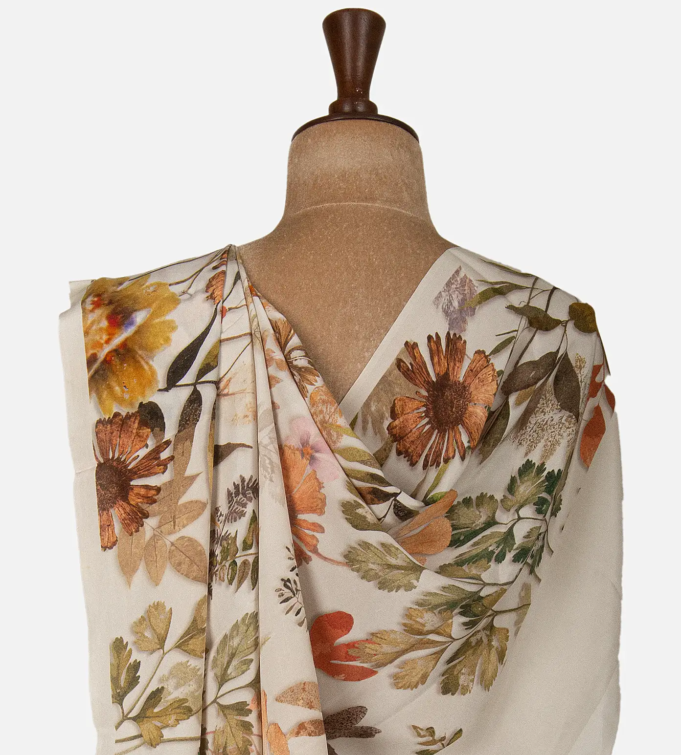 off-white-satin-crepe-saree-d08117141-c