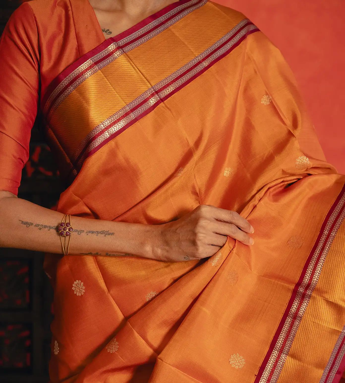 orange-kanchipuram-silk-saree-d07114801-c