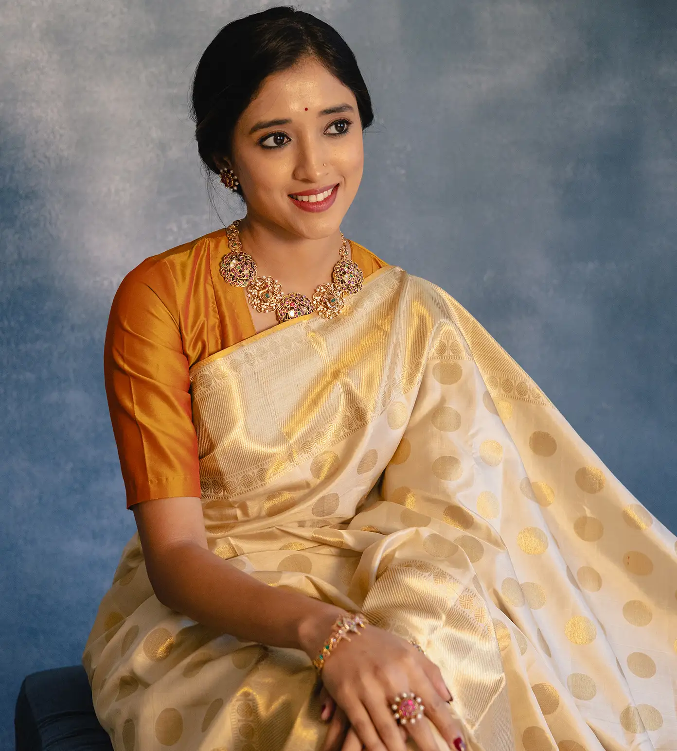 off-white-kanchipuram-silk-saree-d07112449-a