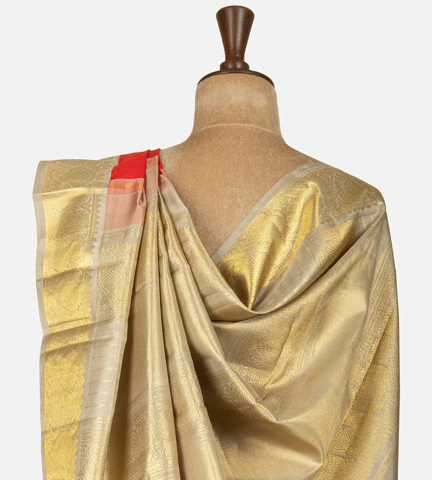 red-kanchipuram-silk-saree-d08116548-c