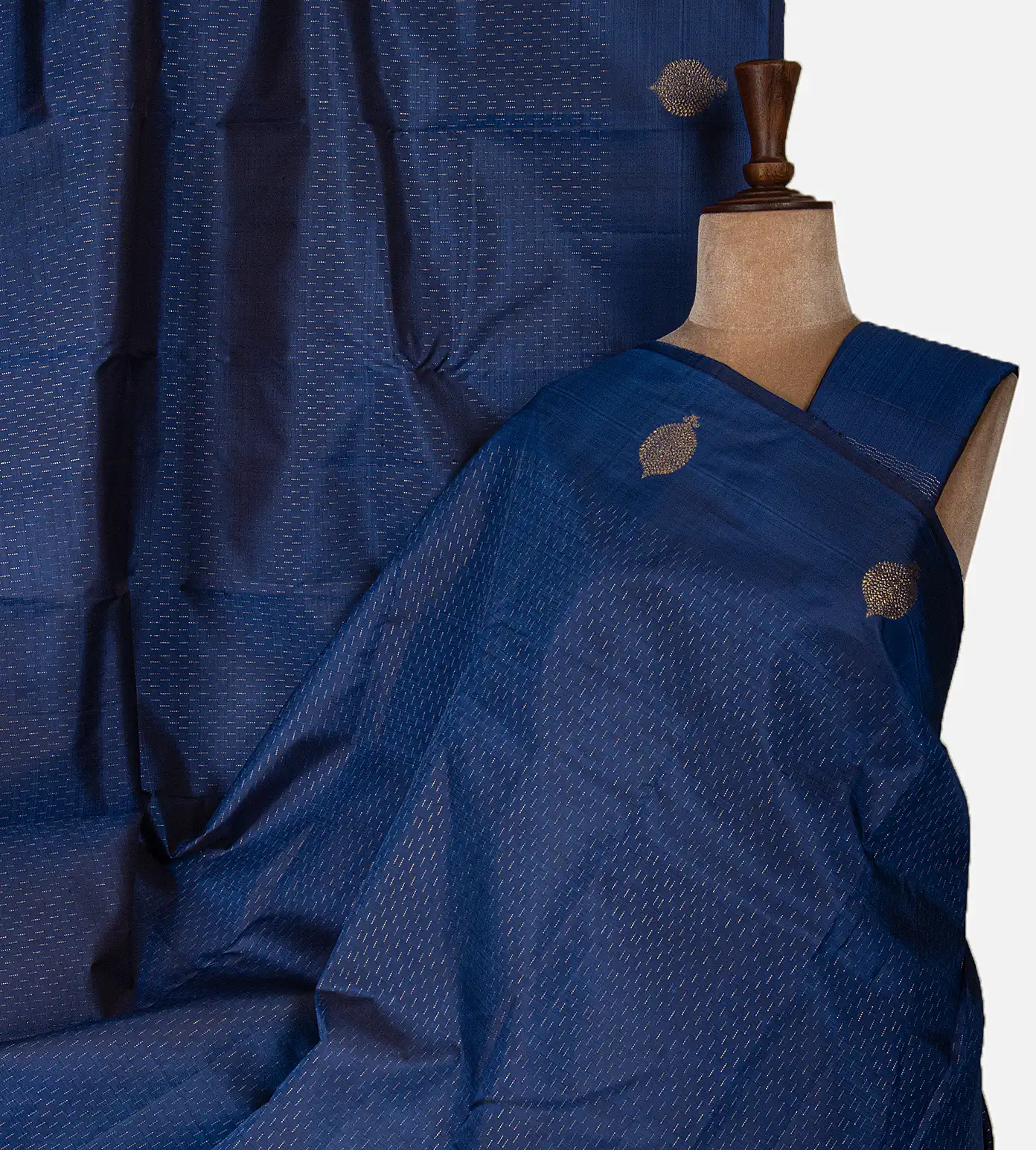 blue-kanchipuram-silk-saree-d08118356-a