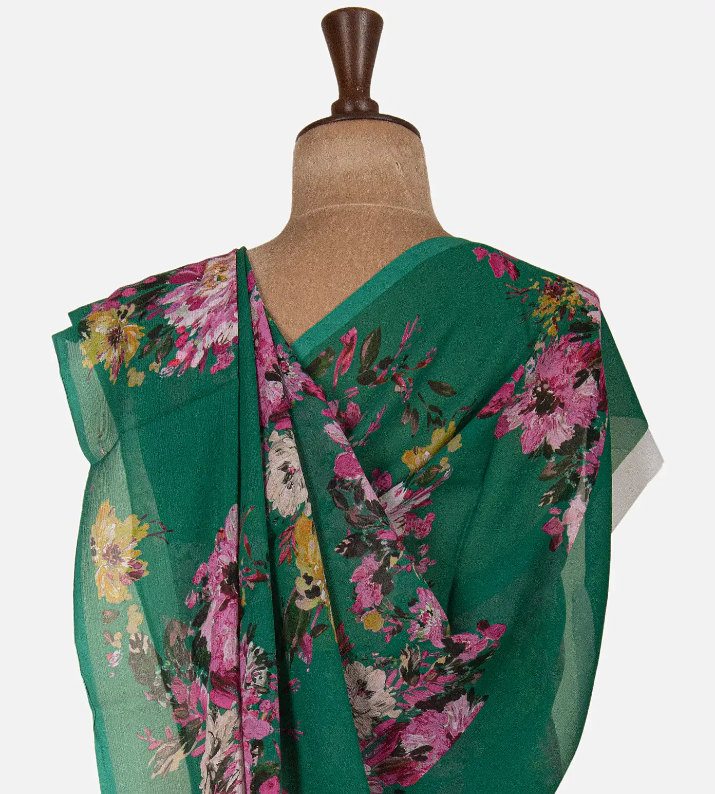 green-chiffon-saree-d08117146-c