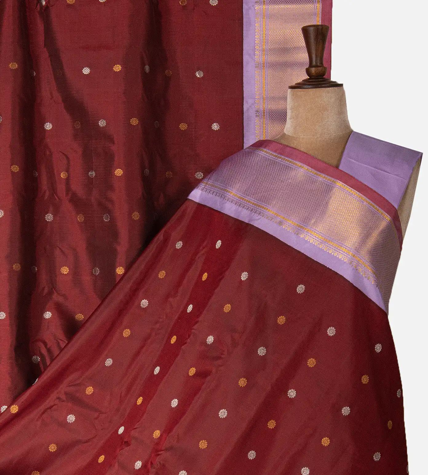 maroon-gadwal-silk-saree-d08118791-a